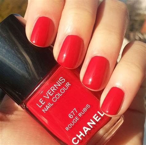 chanel rouge rubis nail polish